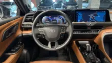 Toyota Crown Signia