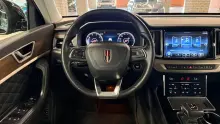Hongqi HS7