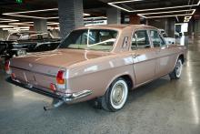 GAZ Volga 24
